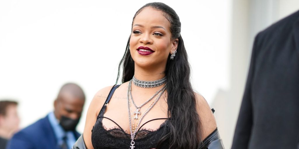 Rihanna - cantoras mais ricas do mundo