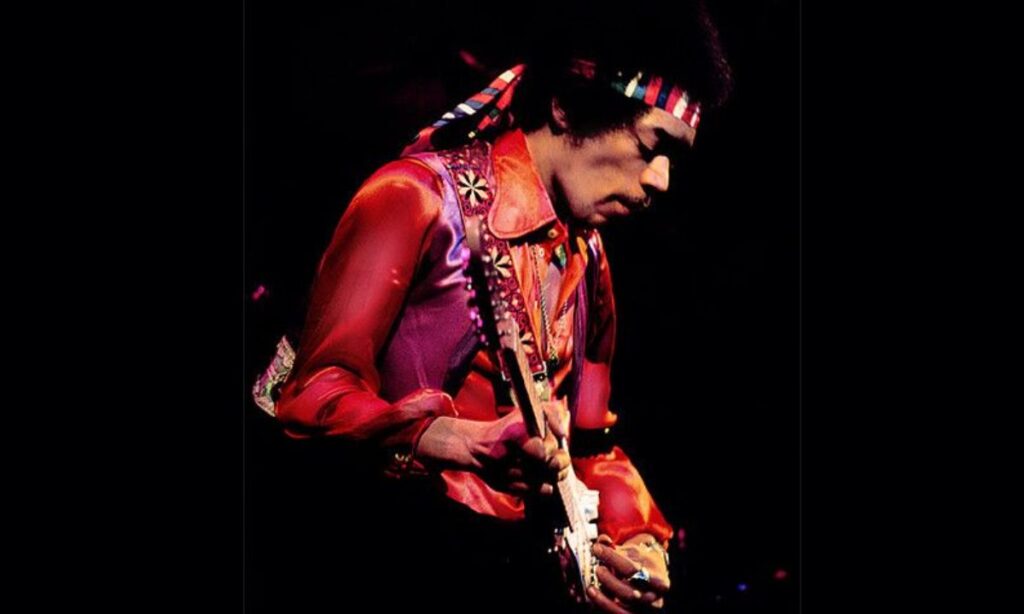 Assista a performance épica de Jimi Hendrix no Fillmore East em 1969