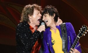 Mick Jagger já escreveu uma música para Ronnie Wood