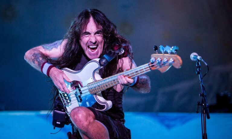 Steve Harris fala a verdade crua e nua para os fãs do Iron Maiden