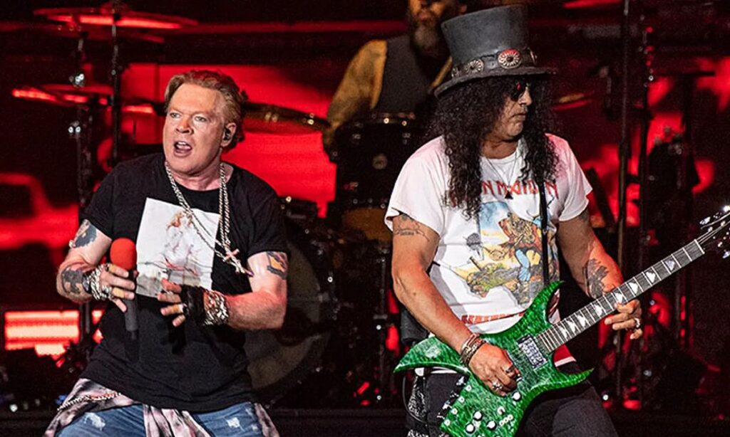 Guns N' Roses empolga os fãs com notícia de um novo single e álbum chegando