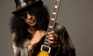 O que faz Slash do Guns N' Roses pensar que ele não é um bom guitarrista