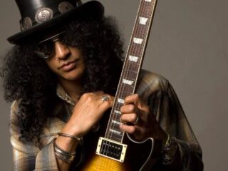 O que faz Slash do Guns N' Roses pensar que ele não é um bom guitarrista