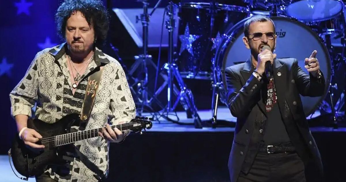 Steve Lukather do Toto revela como é trabalhar com Ringo Starr