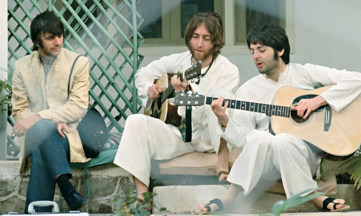A música mais engraçada dos Beatles segundo John Lennon