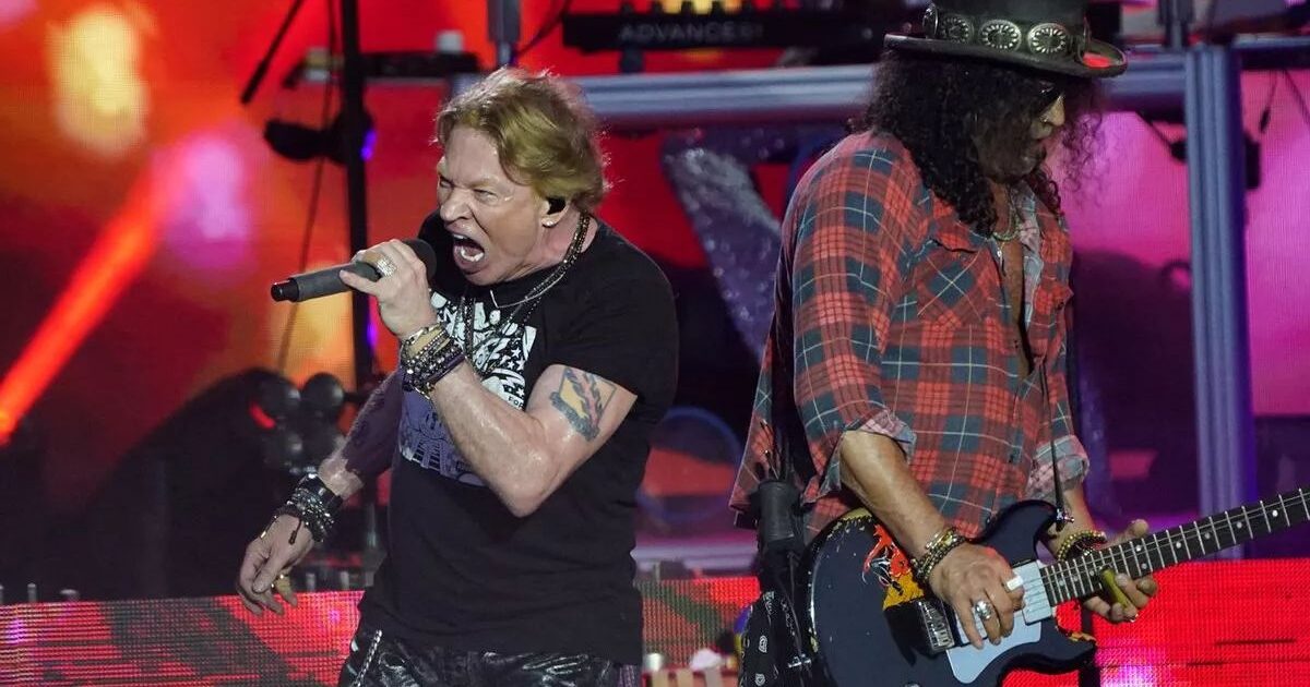 Axl Rose pede desculpas após um show recente do Guns N' Roses