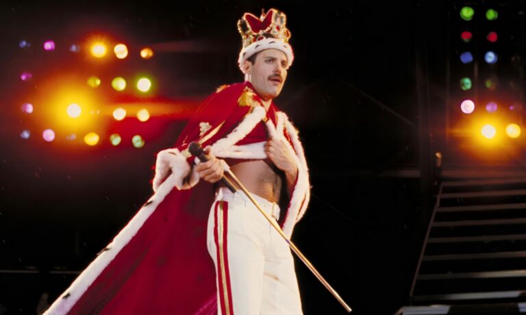 Saiba detalhes sobre o leilão milionário de itens de Freddie Mercury do Queen