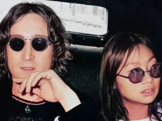 Ex-amante-de-John-Lennon-diz-que-ele-ainda-tinha-muitos-planos-com-Paul-McCartney