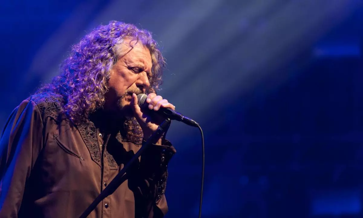 Robert Plant encanta fãs e canta Stairway to Heaven pela primeira vez em 16 anos - Coisa de Músico