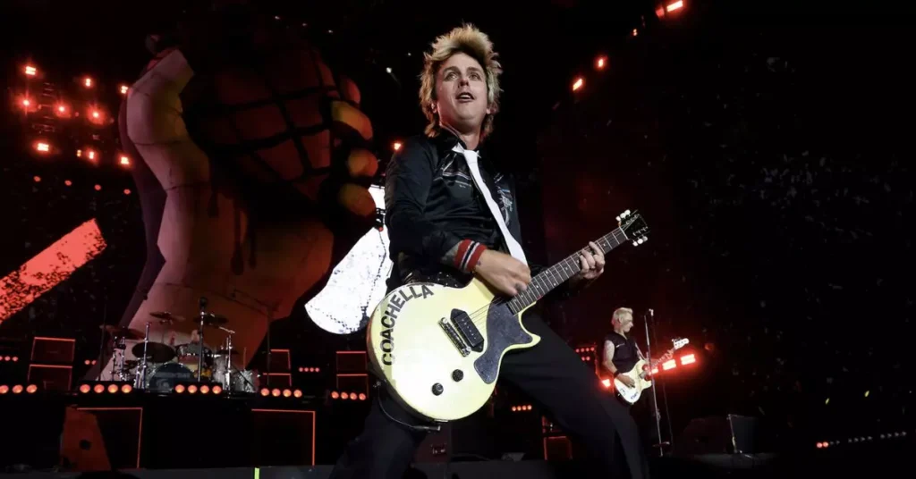 Os 10 Maiores Guitarristas Punk de Todos os Tempos
