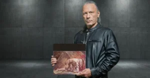 A Capa de Álbum dos Anos 70 que Assombrou Bruce Dickinson e o Inspirou