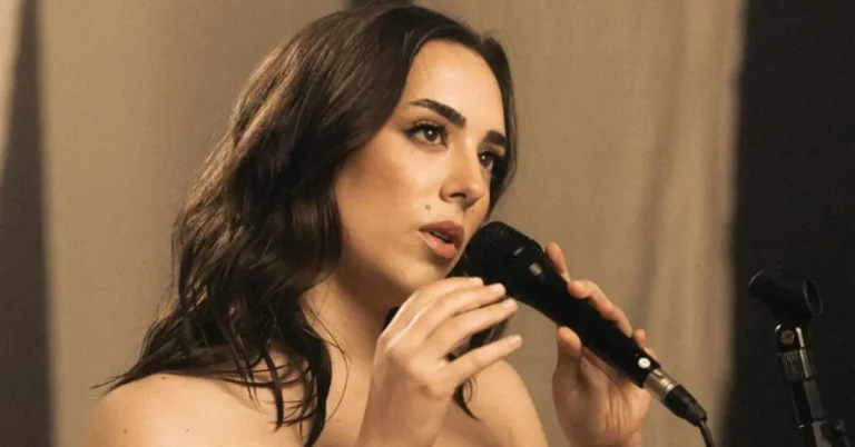 Lara Silva, filha de Fausto Silva, lança álbum