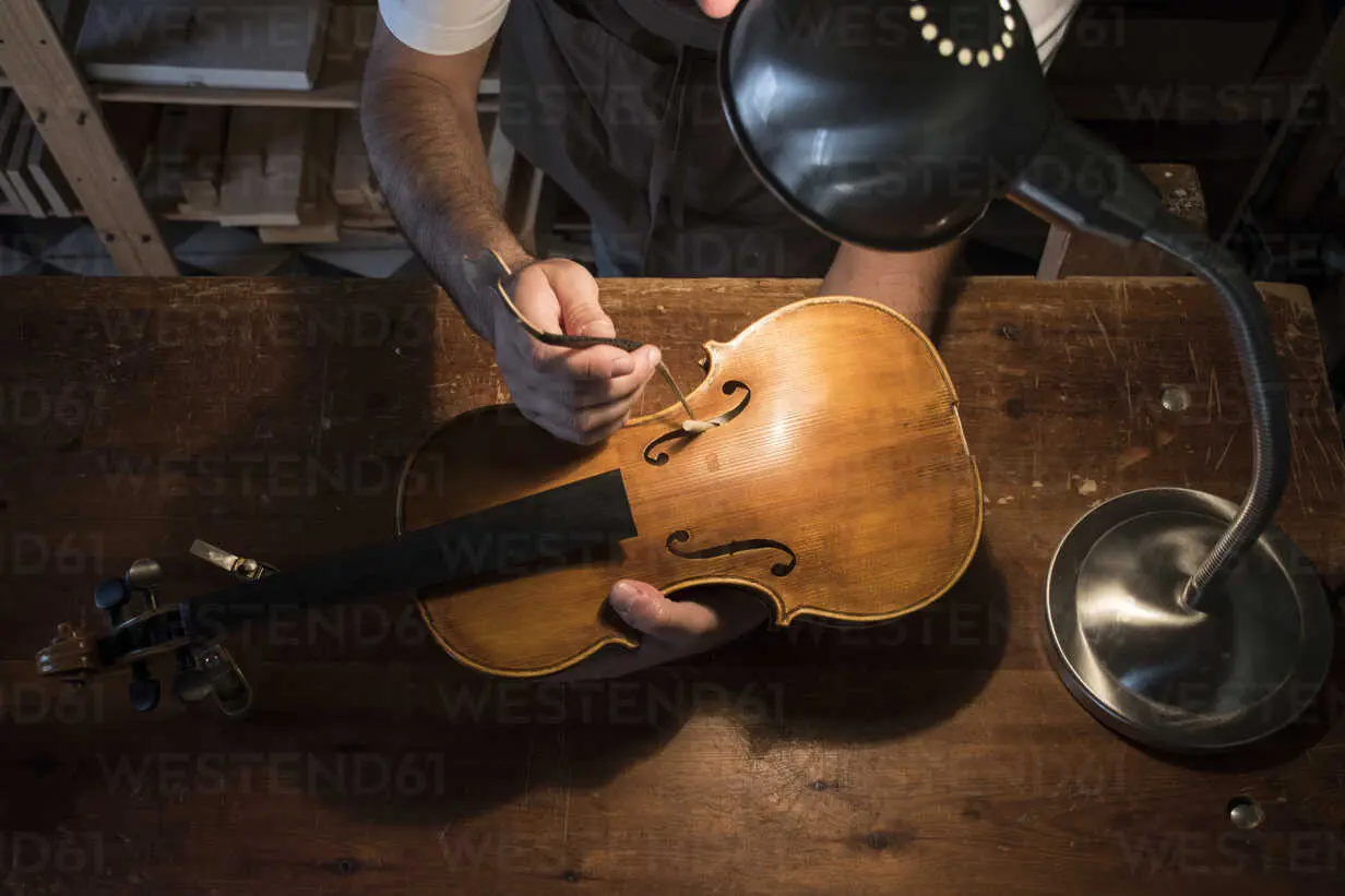 Luthieria: Guia Essencial para Iniciantes na Profissão