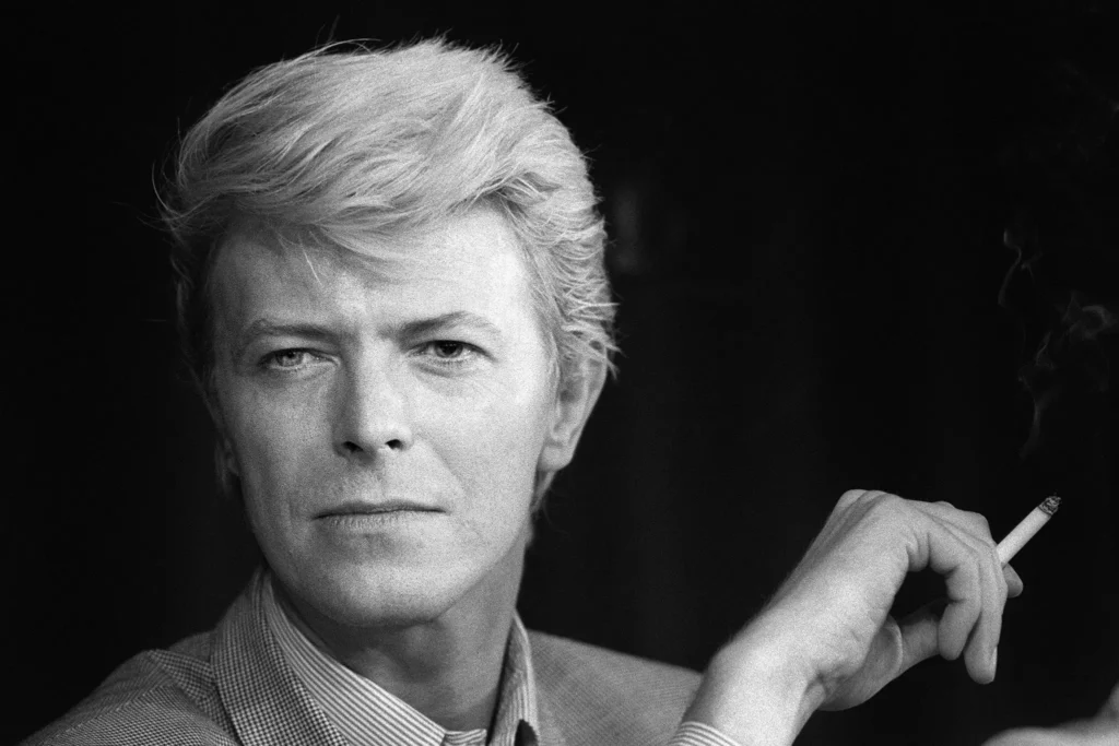 David Bowie: Biografia Exclusiva Revela Luta Secreta Contra Doença Terminal