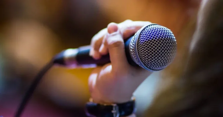 Escolha o Microfone com Fio Ideal para Sua Igreja: Guia Completo