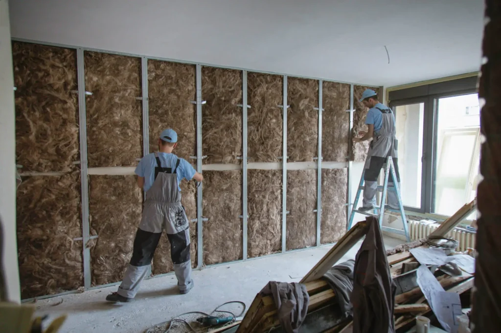 Isolamento Acústico: Guia Essencial para Silenciar Ambientes com Eficácia