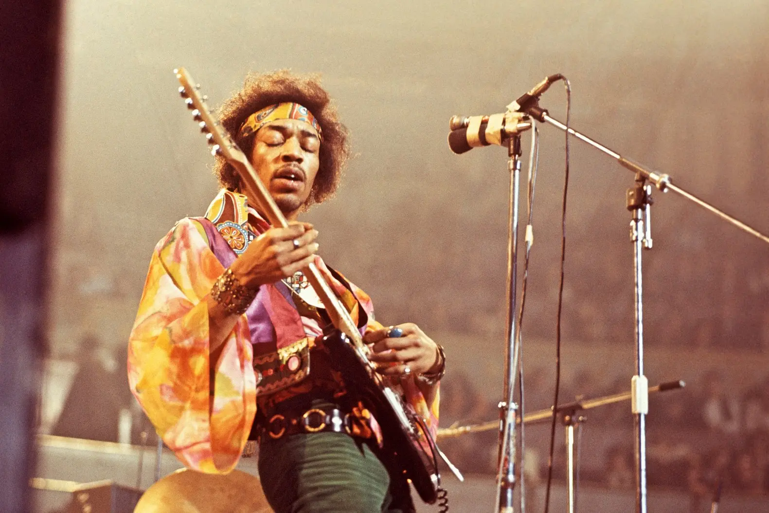 Jimi Hendrix: Herdeiros de Ex-Companheiros Processam Sony por Streaming